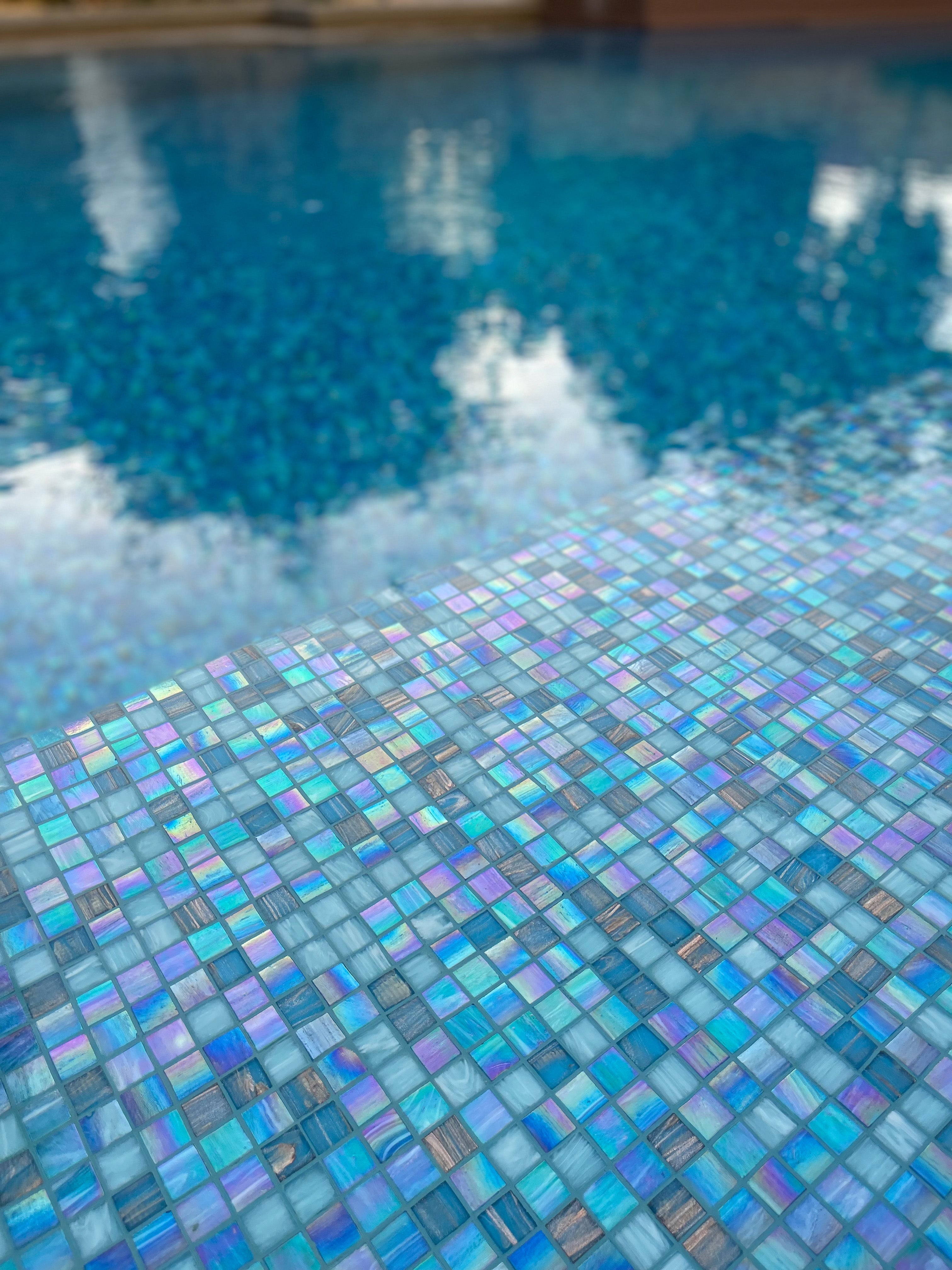 TREND Mixes Series Wavy Glass Pool Tile 3/4 x 3/4 Mosaic